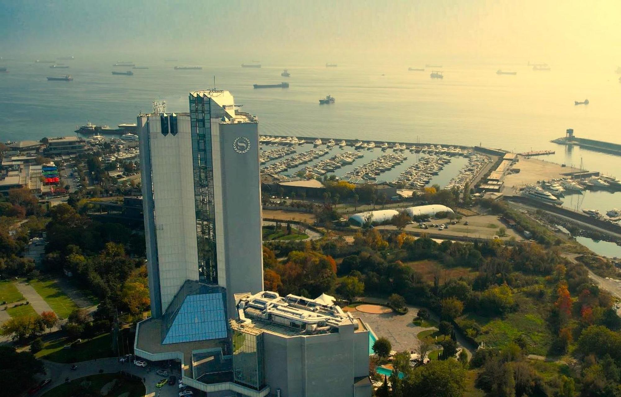 Sheraton Istanbul Atakoy Hotel Exteriér fotografie The hotel in 2016